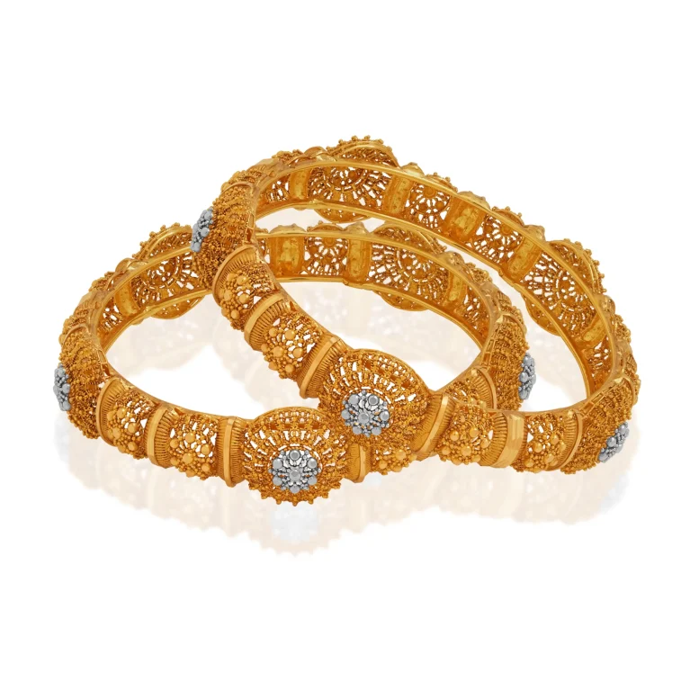 The Elenor Regal Karas